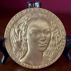 Médaille en bronze