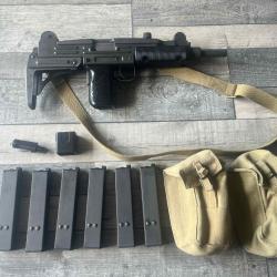 Airsoft Uzi Northeast acier CO2 culasse mobile Israélien avec 6 chagreurs et porte chargeurs RS