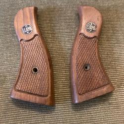 paire de plaque crosse pour pistolet  LLAMA  état neuf