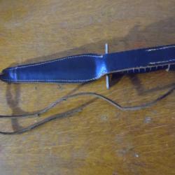 a COUTEAU VOLANT SPECIAL POUR LANCER