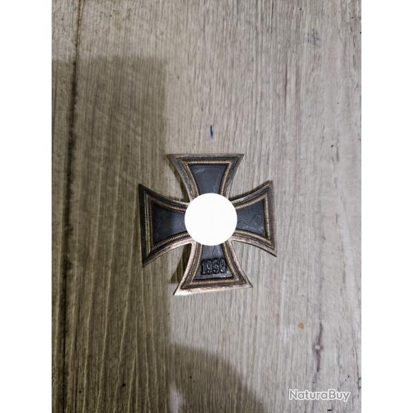 Croix de fer allemande 1939 1ere classe  2eme guerre mondiale
