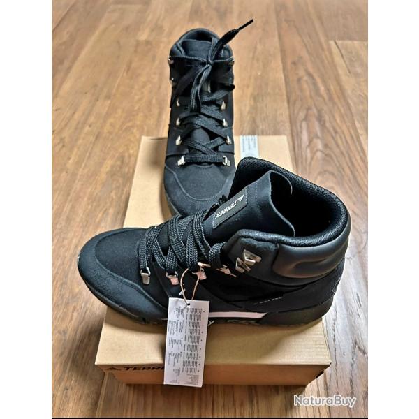 Chaussures Adidas de randonne