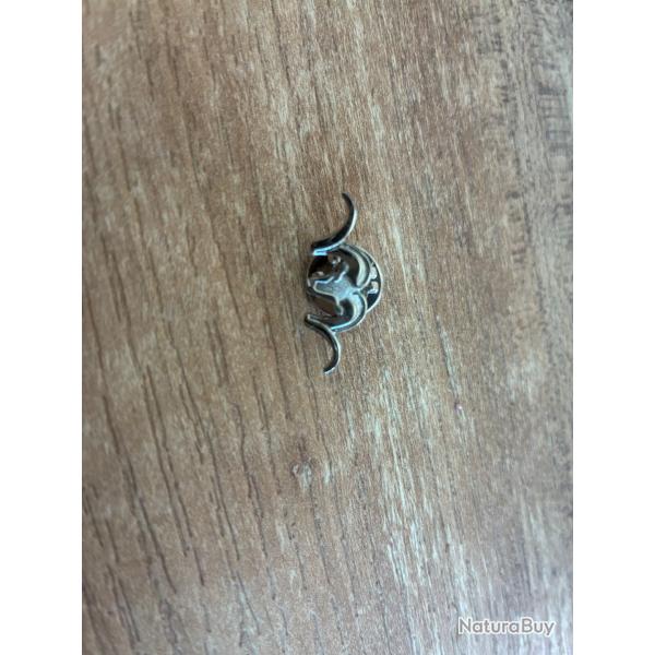 Pin's blaser