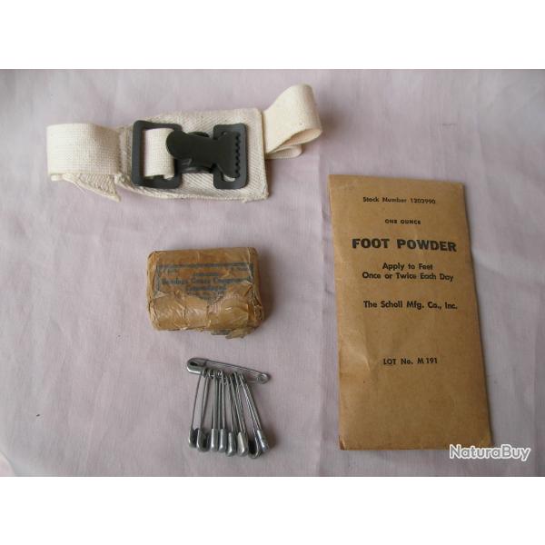 WW2 US LOT DE 4 LMENTS MDICALES/HYGINES MILITAIRES AMRICAINS 39-45 GARROT EPINGLE BANDE ..LOT 2