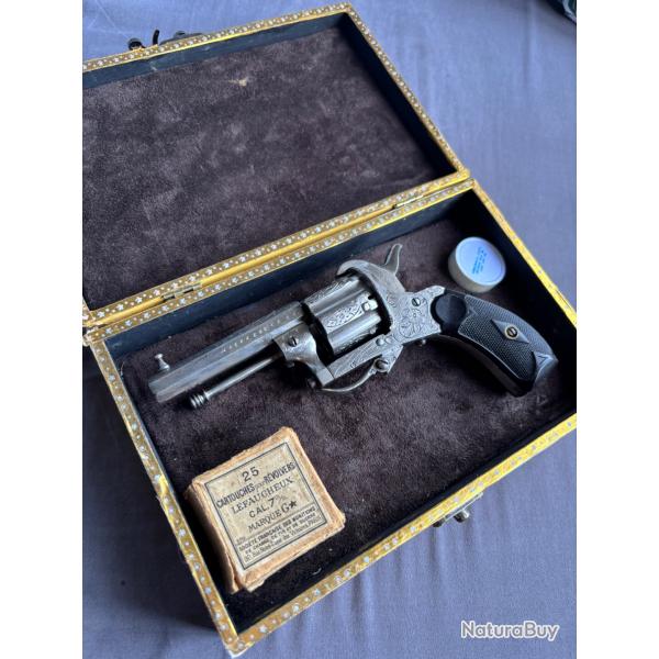Magnifique revolver 7mm  broche