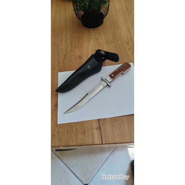 Couteau de chasse pliant
