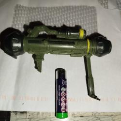 MINIATURE DE MISSILE ANTI CHAR JAVELIN