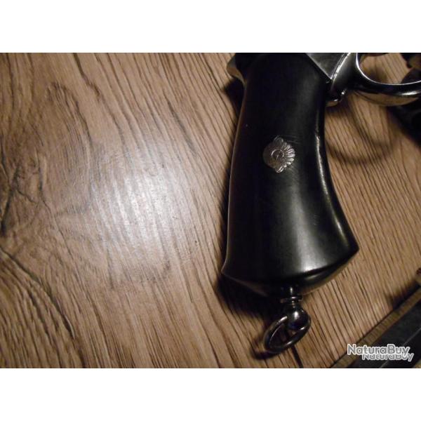 Revolver  broche calibre 12mm + munition neuve
