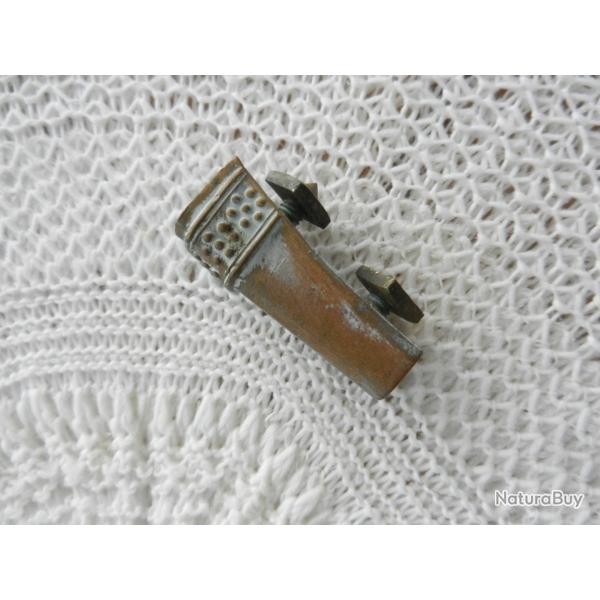 porte plumet pour casque ancien