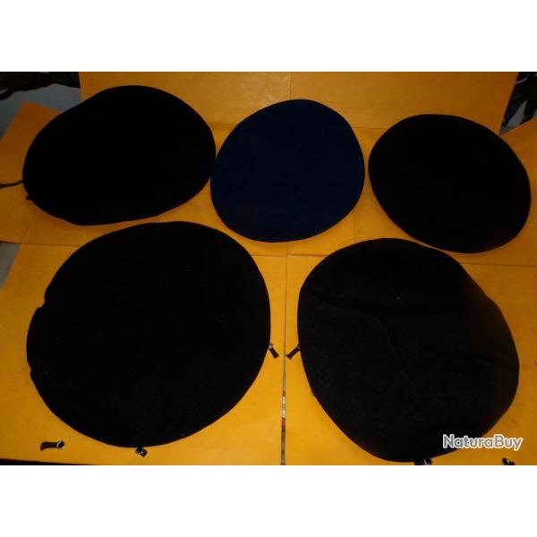 LOT DE 5 BERETS MILITAIRES DE L'ARMEE FRANCAISE ,TAILLE 55 A 57 , ETAT VOIR PHOTOS . POUR TOUT