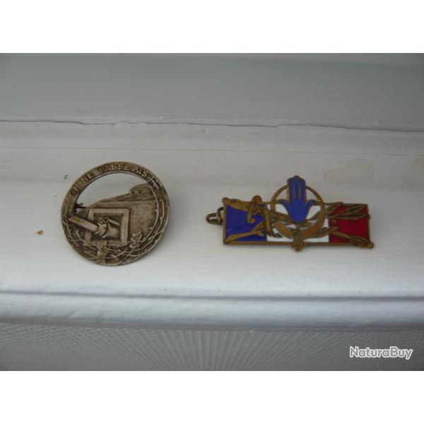 lot de 2 insignes militaires