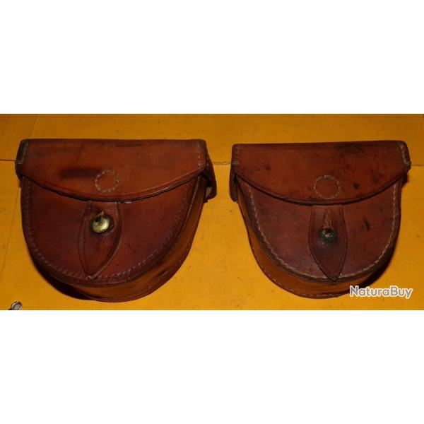 LOT DE 2 ETUIS EN CUIR POUR INSTRUMENT DE MESURE POUR L'ARTILLERIE,BON ETAT VOIR PHOTOS. POUR TOUT