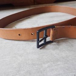 Ceinture, ceinturon militaire armée suisse pour porte fourreau baïonnette Rubin ou pistolet 110 cm