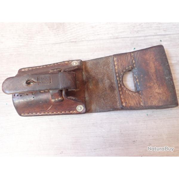 Porte fourreau, 1 type, pour baonnette de Fass 57