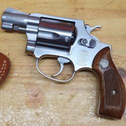 Revolver Smith & Wesson model 60 - 7 Barillet 5 coups 38 SP, le Chiefs 36 mais en Inox canon 2" TTBE