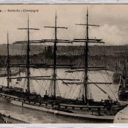 CPA - Marine -Dieppe - Sortie du Champigny N°1355