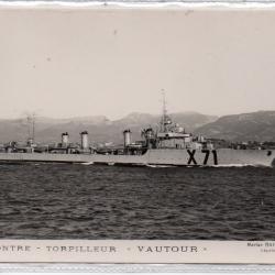 CPA - Marine de Guerre - CONTRE - TORPILLEUR  " VAUTOUR " N°1364