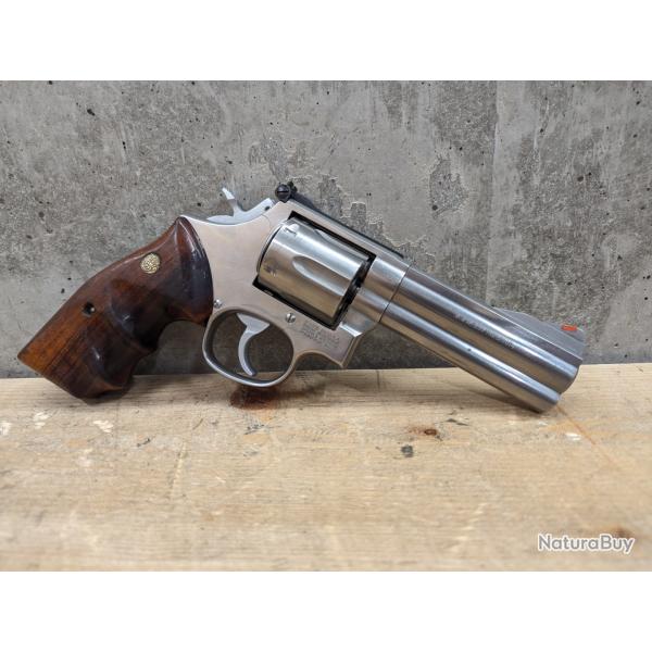 Revolver Smith & Wesson 686-3 Inox - 4 pouces