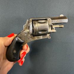 REVOLVER BULLDOG calibre 380
