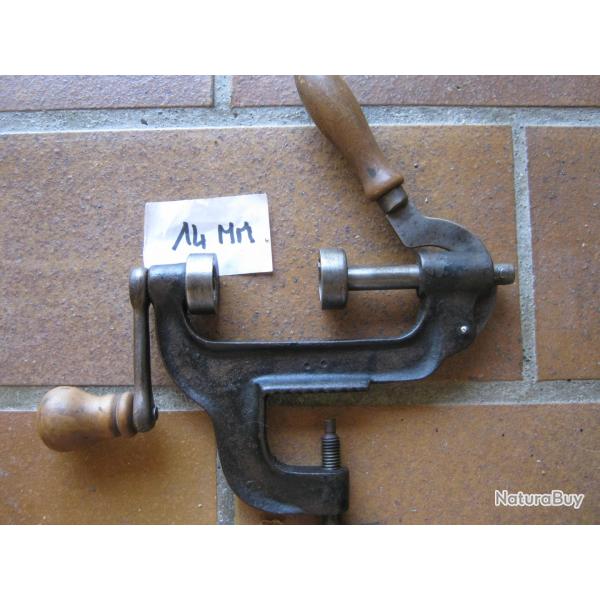 SERTISSEUR CAL 14MM