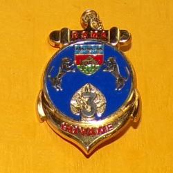 3° Régiment du Service Militaire Adapté, GUYANE, opaque ,  rondache bleue aux armes de Cayenne, chif