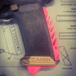X2 Talons de Chargeur "Mod6" Canik TTI / METE / Rival / TP9...