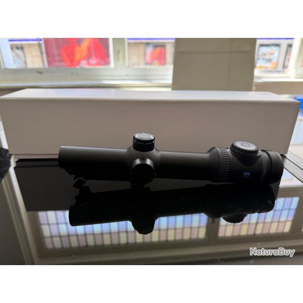 Zeiss V8 1,1-8X24  rail montage Blaser