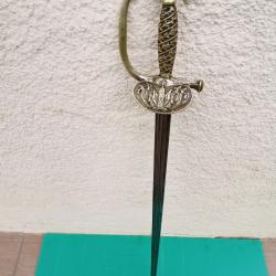 EPEE DE GENDARMERIE  MOD 1853 / 1872  . PROPRE  ET  FONCTIONNELLE  .