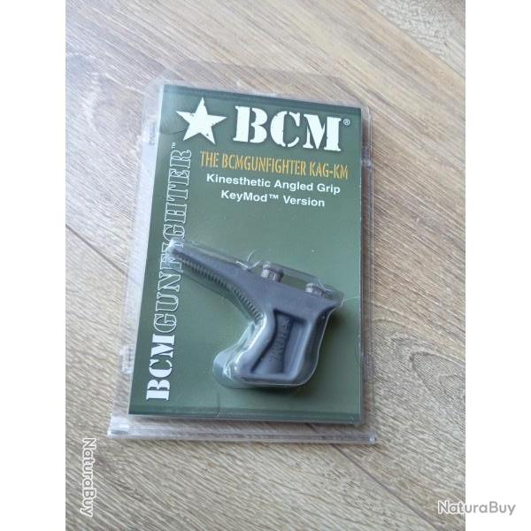 Poigne keymod KAG ANGLED GRIP gris bravo company bcm ar15 m16 M4 ak