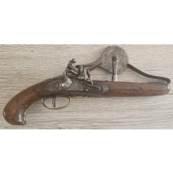 Rare pistolet pour tester les poudres XVIII ème siècle.