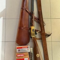 Carabine Winchester 30X30 Comanche avec 155 balles et accessoires voir photos .