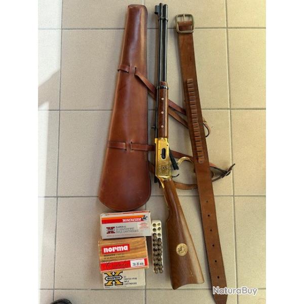 Carabine Winchester 30X30 Comanche avec 155 balles et accessoires voir photos .