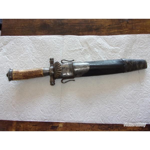 Dague ancienne  de chasse ?  Allemande  solingen  poque ?