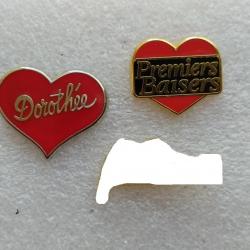 PINS TELEVISION ANNIMATION ANNEE 80 CLUB DOROTHE  SERIE ADOLESCENTE   LOT DE 2 PINS