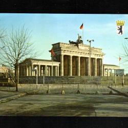berlin, la porte de brandebourg 13 aout 1961 , mur de berlin, barbelés cpm