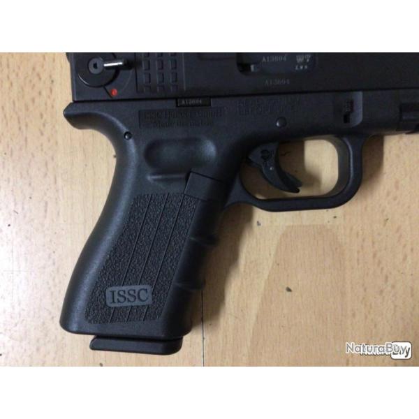  saisir ISSC M22   Comme neuf