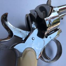 ETAT NEUF GROS REVOLVER EN ACIER 12MM A BROCHE