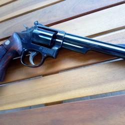 Smith & Wesson Modèle 19-4 canon de 6 pouces calibre 357 Magnum
