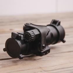 Red dot airsoft type aimpoint M2