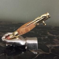 Stylos forme de balles à système à verrou de culasse