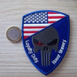 écusson drapeau U.S devoir de loyauté honneur bravoure militaire ?