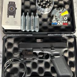 Glock 17 gen5 T4E+ Olight Baldr S paintball