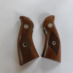 Plaquettes Ruger Redhawk très bon etat