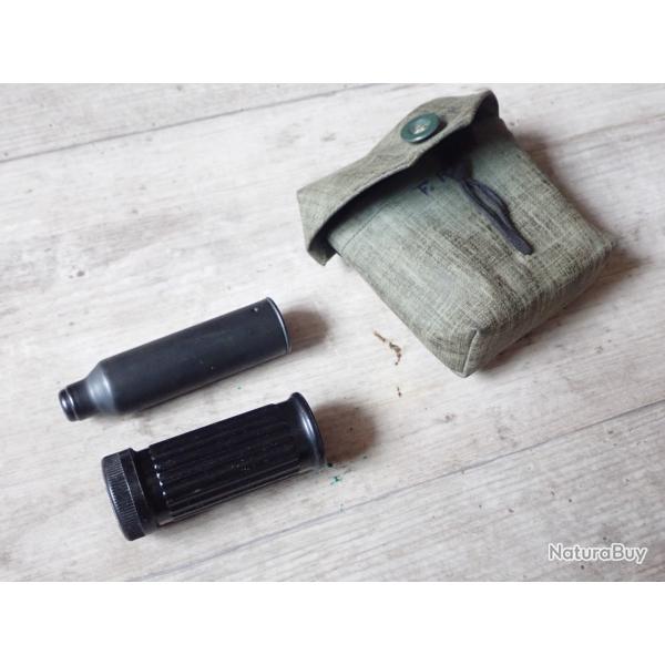 P49 - P210 Outil rglementaire pour entretien du pistolet + pot graisse + housse