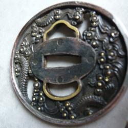 Belle Tsuba en fer de forme shin maru