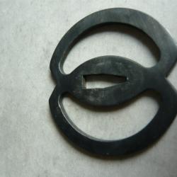 Tsuba en fer de forme hamidashi
