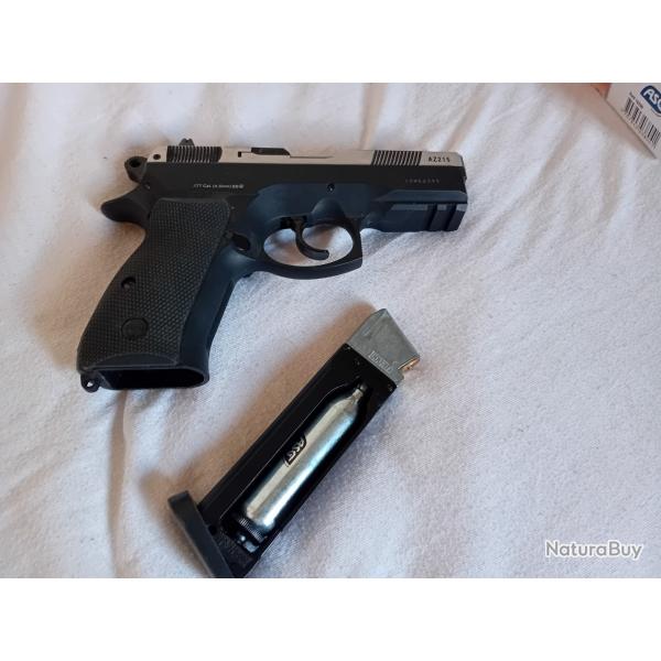 Pistolet cz
