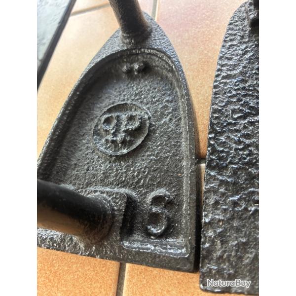 Ancien fer  repasser