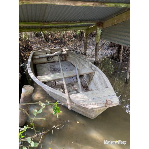 Barque de pche ou de chasse
