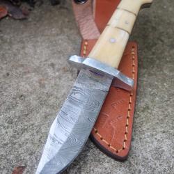 Couteaux De Chasse Skinner Lame Acier Damas 256 Couches Manche Os Etui Cuir Fabrication Artisanale